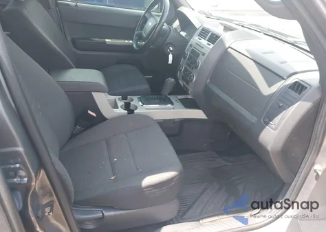 2012 Ford Escape Xlt из США, поврежденный, VIN 1FMCU0DG3CKC74435